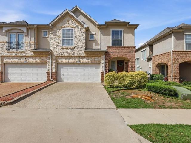 Townhouse for sale in Irving, Texas