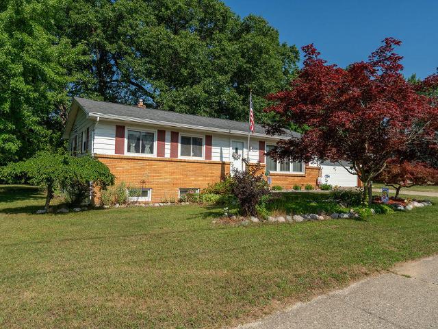 House for sale in Comstock Park, Michigan