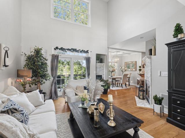 House for sale in Crest Hill, Illinois