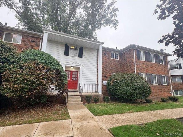 Condo for sale in Southfield, Michigan