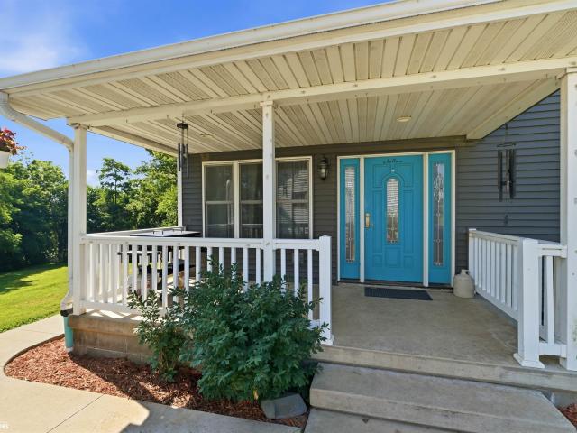 House for sale in Clutier, Iowa