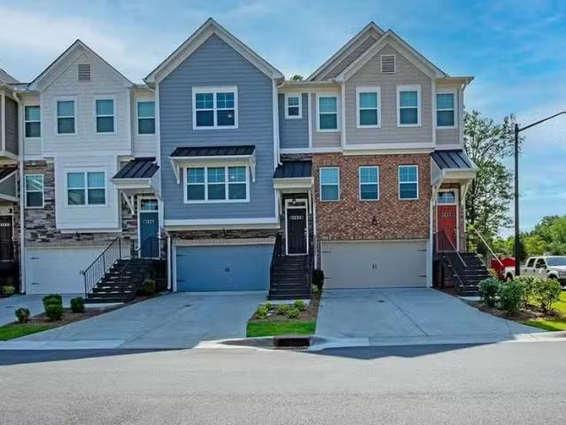Condo for sale in Kennesaw
