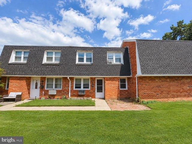 Townhouse for sale in Wyncote, Pennsylvania