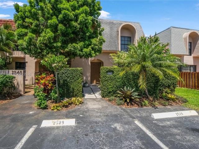 Townhouse for sale in Davie, Florida