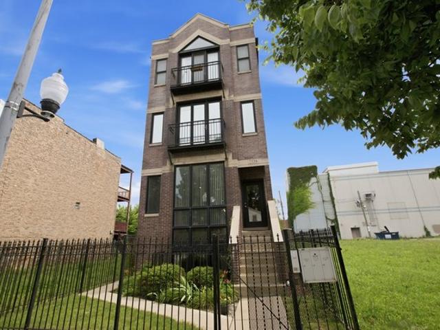 Condo for sale in Chicago Park, Illinois