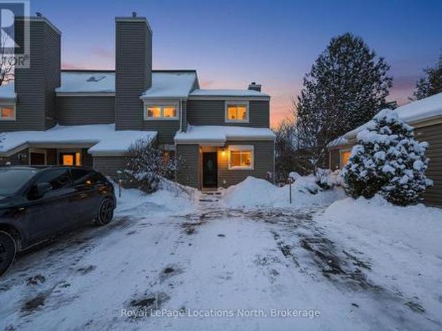 Townhouse for sale in Collingwood, Ontario