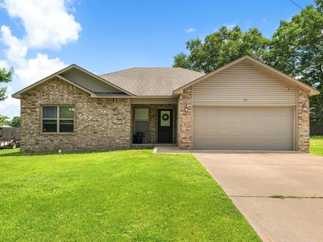 House for sale in Ark