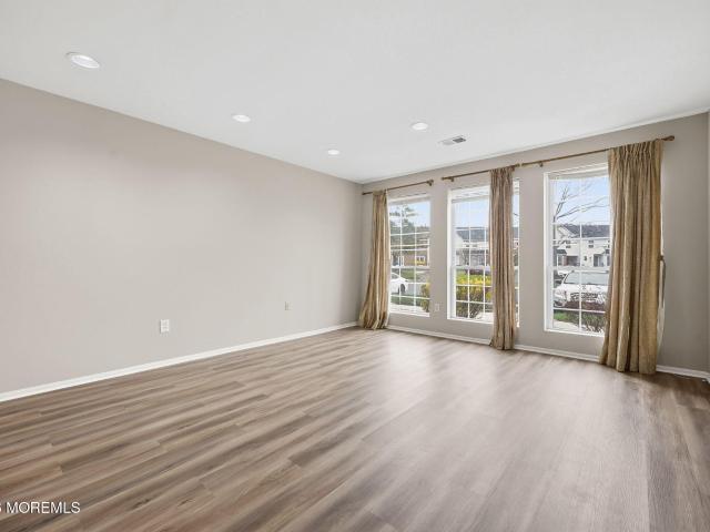 Condo for sale in Monmouth, New Jersey