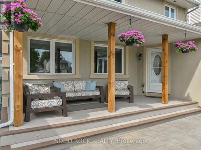 House for sale in Queenswood Heights, Ottawa