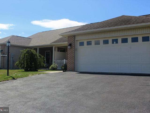 Townhouse for sale in Chambersburg, Pennsylvania