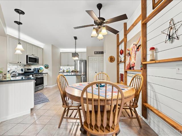 Townhouse for sale in Geneva, Illinois