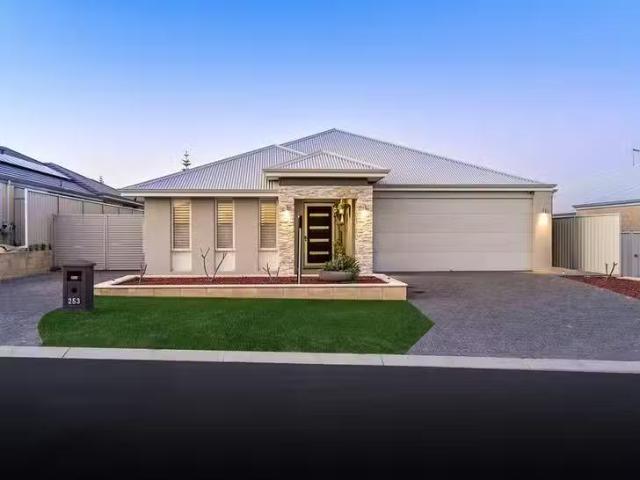 House for rent in Golden Bay