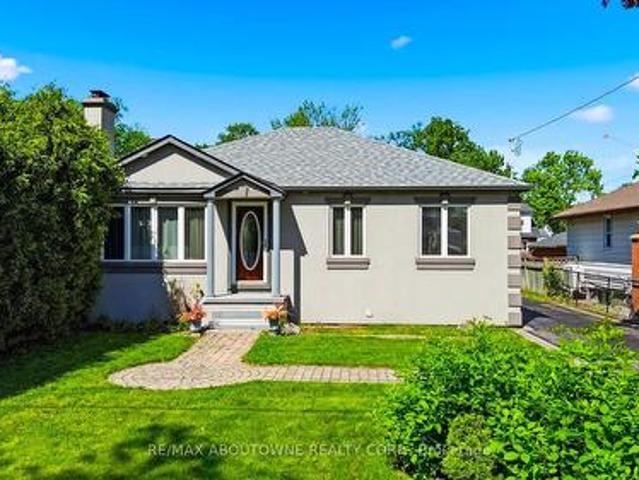 House for sale in Oakville, Ontario