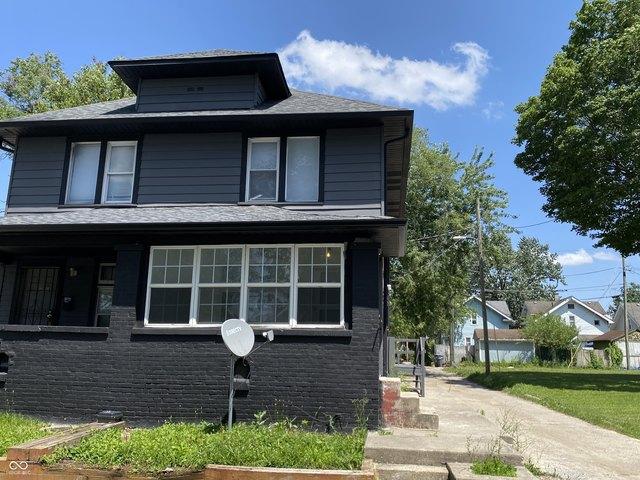 House for sale in Near Eastside, Camby