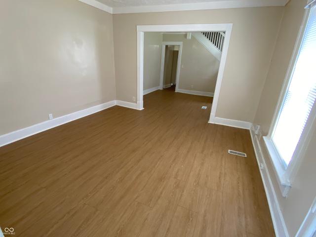 House for sale in Near Eastside, Camby