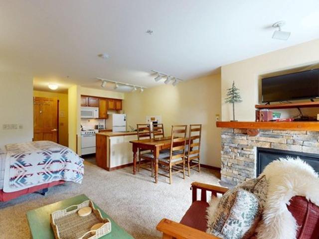 Condo for sale in Snowshoe, Pocahontas County