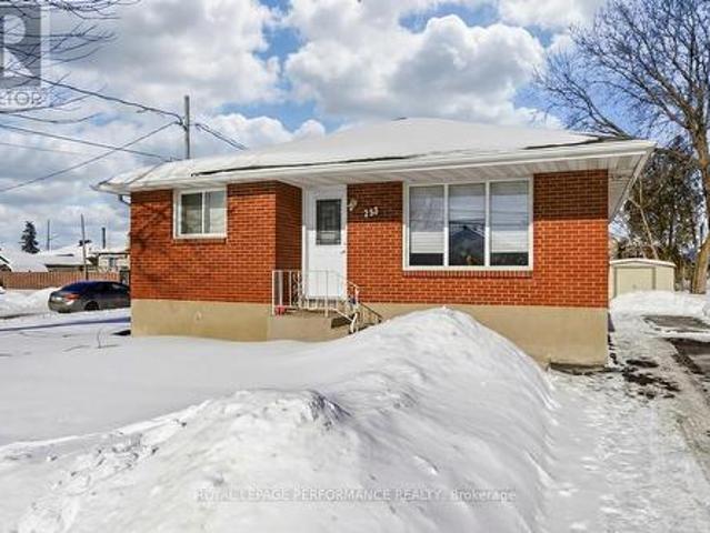 House for sale in Cornwall, Ontario
