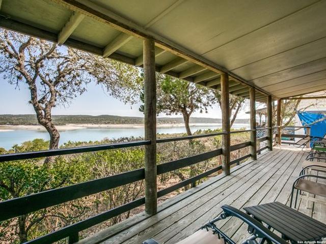 House for sale in Pipe Creek, Texas