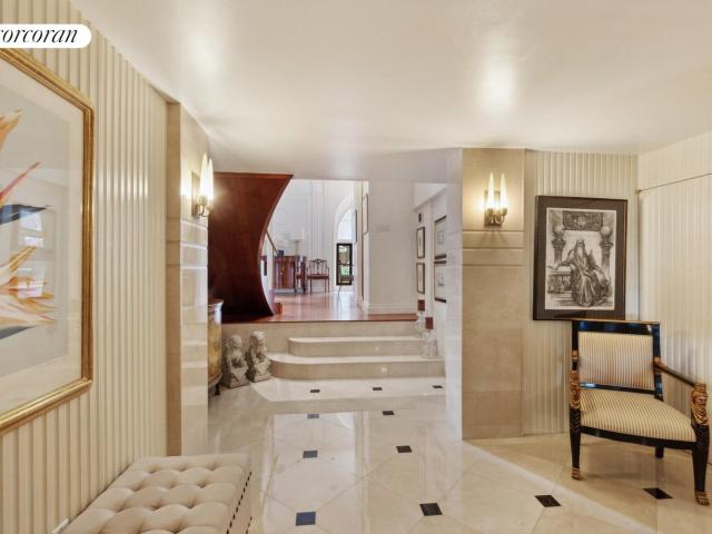 Condo for sale in Arverne, New York