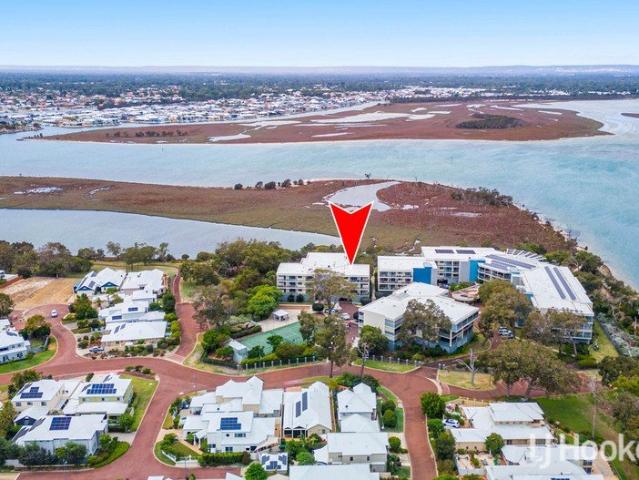 Apartment for sale in Parklands, Western Australia