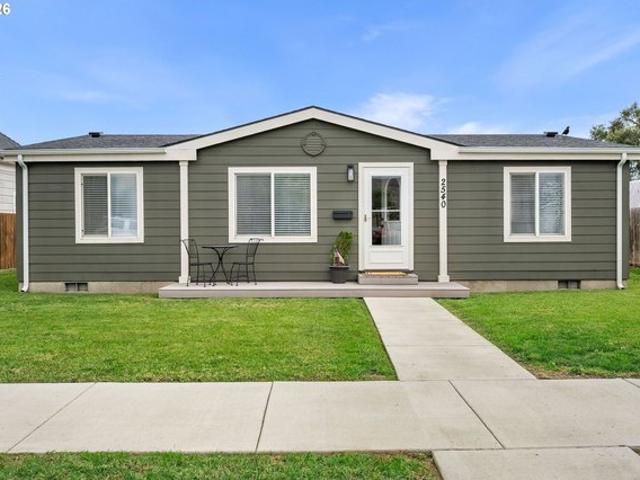 House for sale in Baker City, Baker County