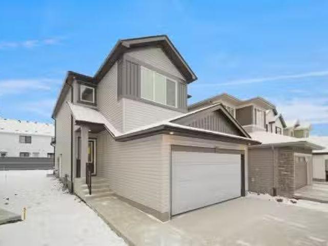 House for sale in Wedgewood, Alberta
