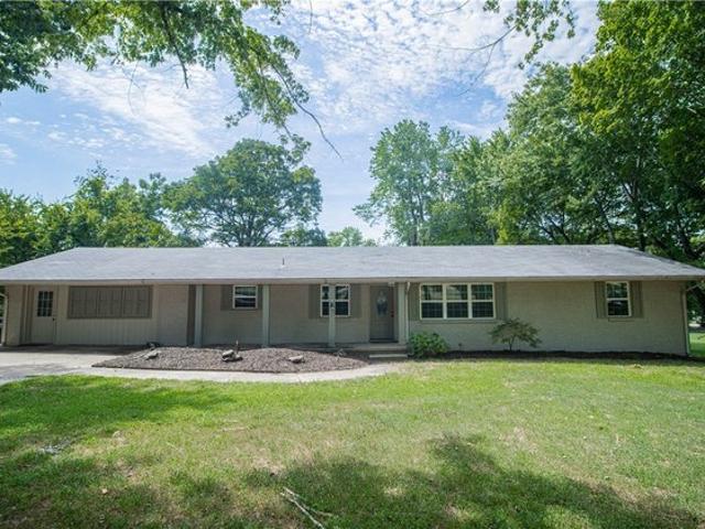 House for sale in Harrison, Boone County