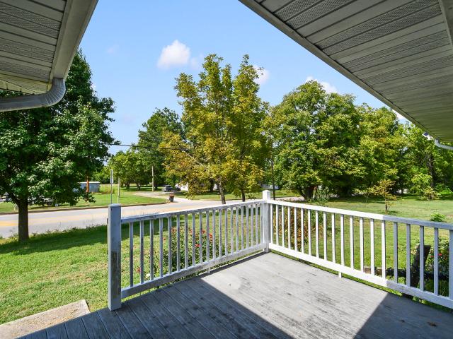 House for sale in Cassville, Barry County
