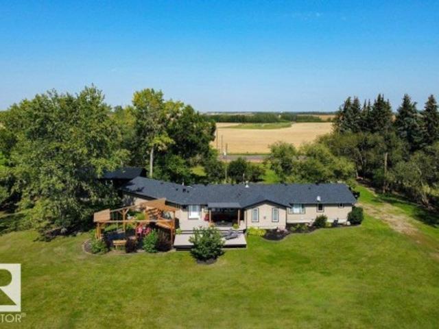 House for sale in Alberta