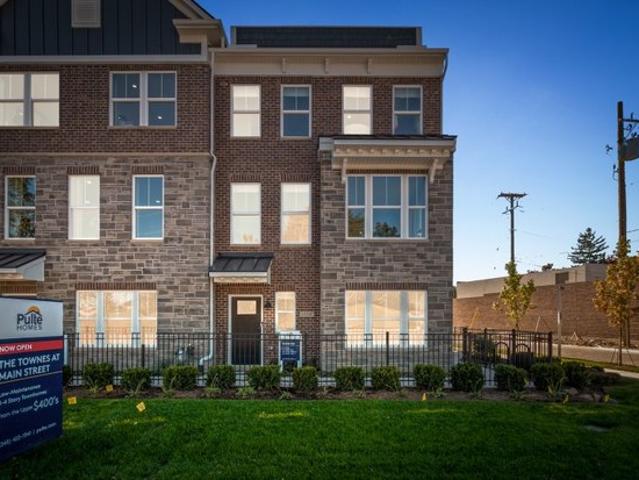 Townhouse for sale in Novi, Michigan