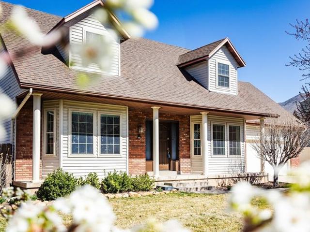 House for sale in Sandy, Utah