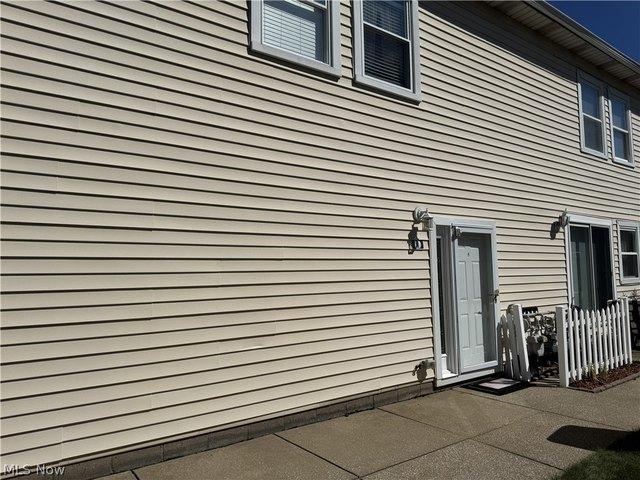 Condo for sale in Uniontown, Stark County