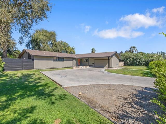 House for sale in Visalia, Tulare County
