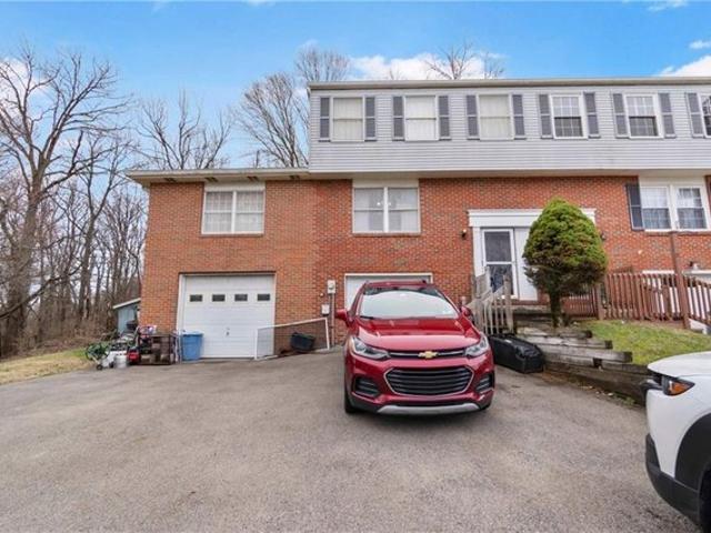Townhouse for sale in Beaver, Pennsylvania