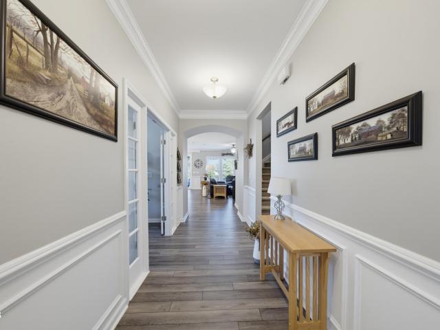 House for sale in Woodbury, Apex