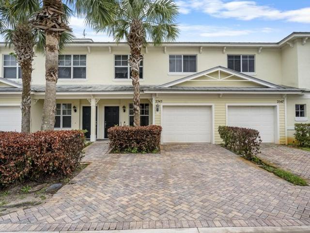 Townhouse for sale in Fort Pierce, Florida
