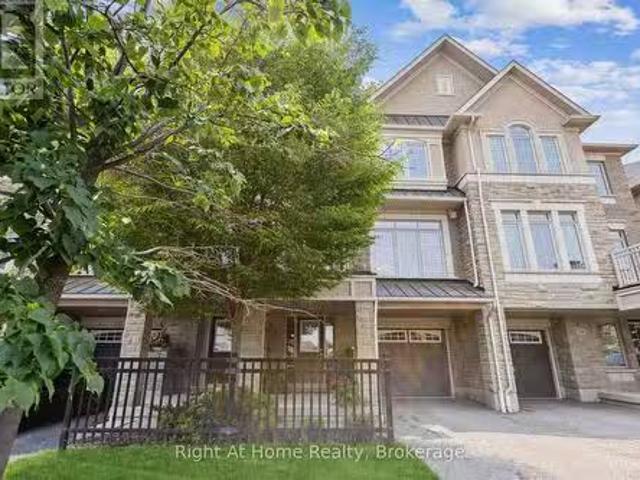 Condo for rent in Oakville