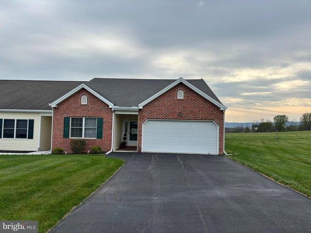 Townhouse for sale in Chambersburg, Pennsylvania