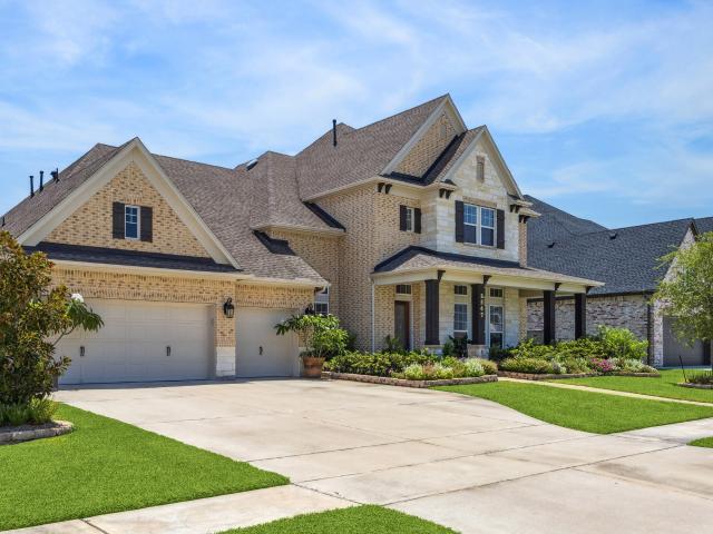 House for sale in Friendswood