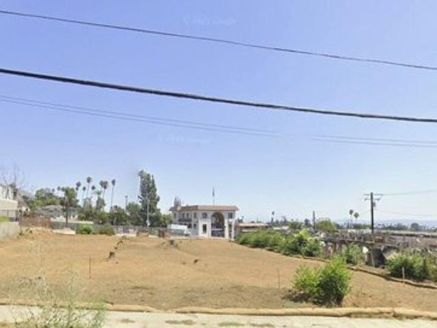 Land for sale in Altadena, California