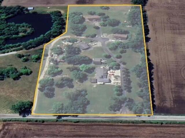 House for sale in De Motte, Newton County