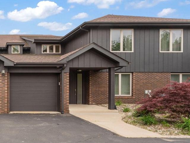Condo for sale in Crown Point, Lake County