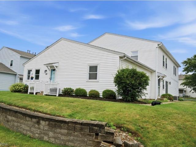 Condo for sale in Summit, Ohio