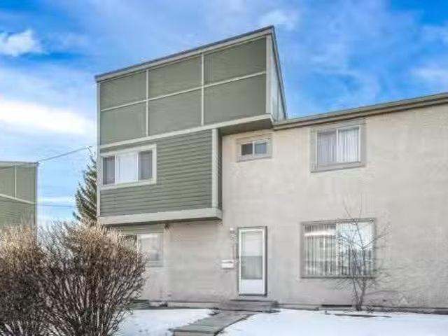 Condo for sale in Thorncliffe, Calgary