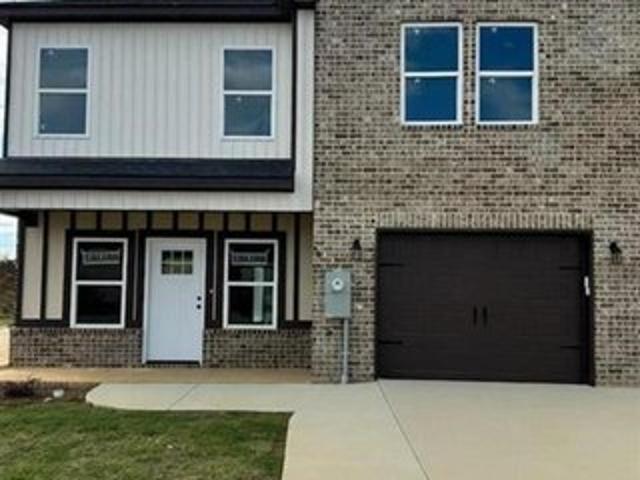 Townhouse for sale in Byron, Georgia