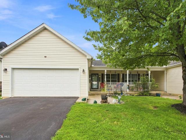 Townhouse for sale in Bunker Hill, West Virginia