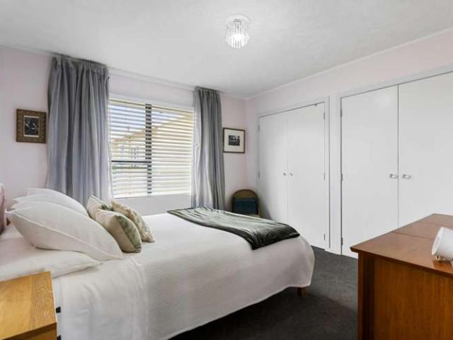 Townhouse for sale in Westmere