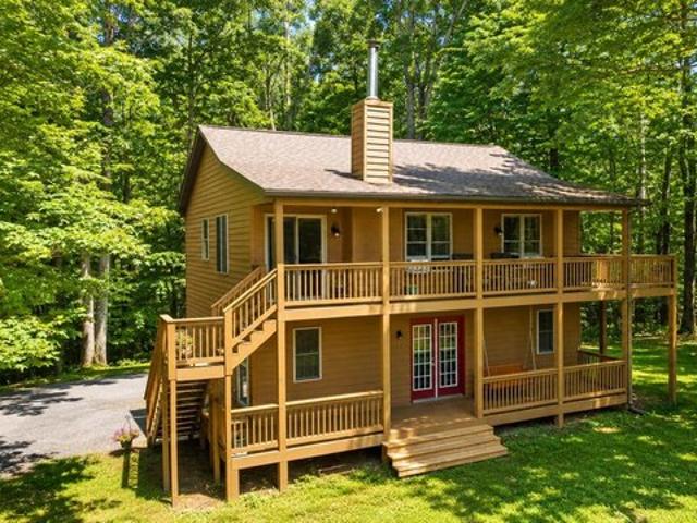 House for sale in Garrett, Maryland
