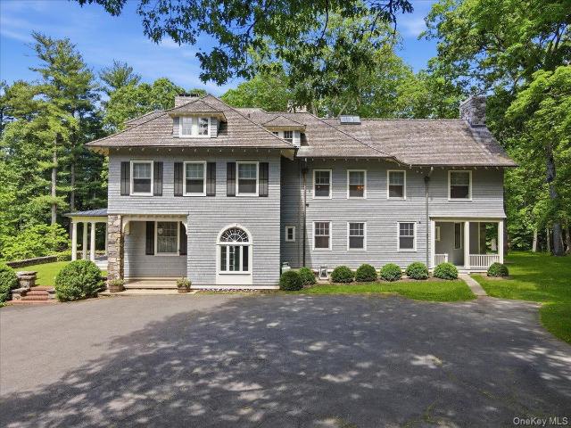 House for sale in Bedford, New York