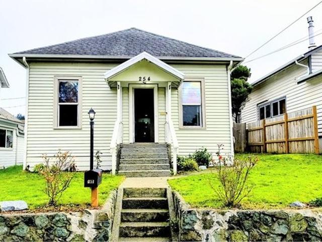 House for sale in Oregonia
